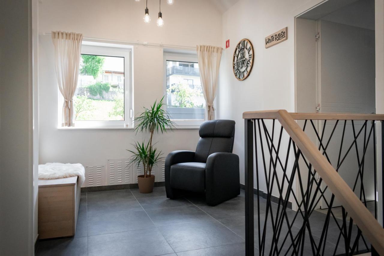 Prima Countryside Apartments 지로브니차 외부 사진