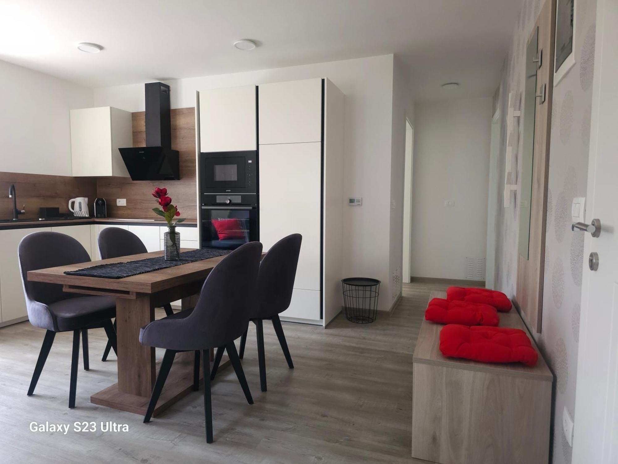 Prima Countryside Apartments 지로브니차 외부 사진